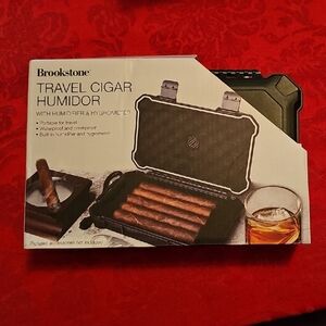 Brookstone Black Travel Cigar Humidor